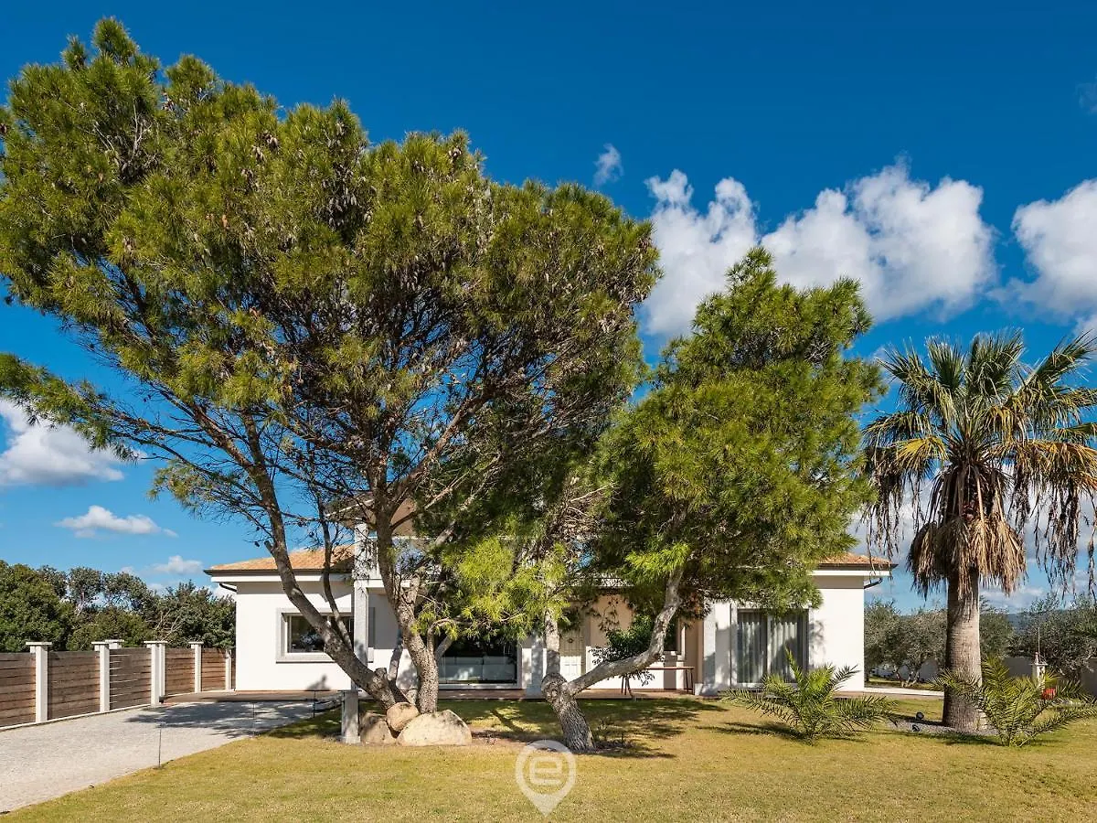 Golden Dunes Villa Porto Pino