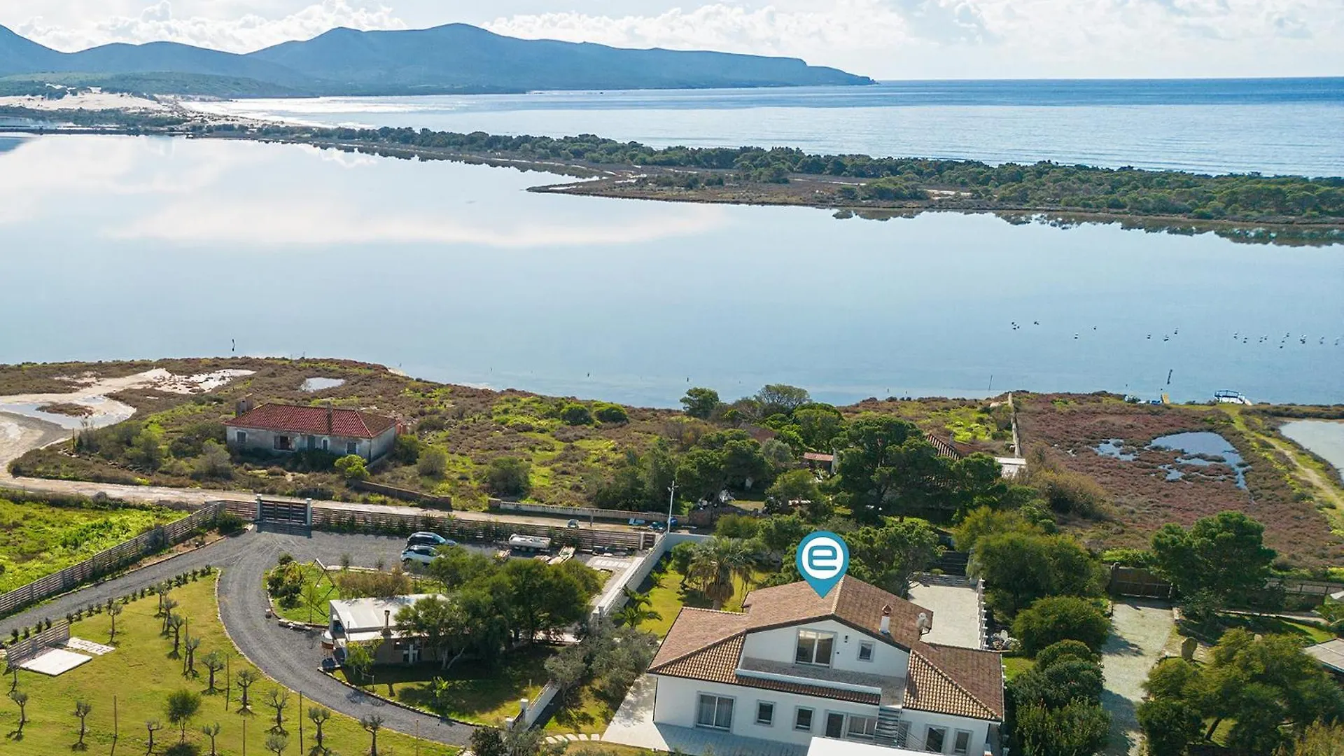 Golden Dunes Villa Porto Pino 0*,  Italy